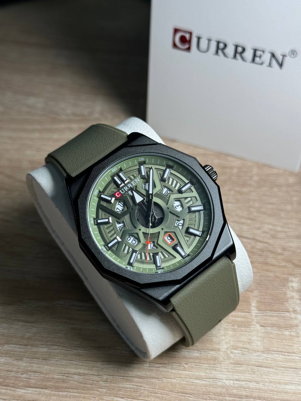 Reloj Curren 8437 en Silicona Deportivo